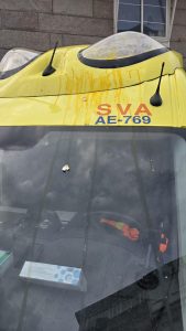 Vandalizan con huevos la nueva ambulancia a las puertas del centro de salud de Moaña
