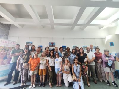 Cangas acoge una exposición que convierte la memoria de las personas con discapacidad en patrimonio emocional