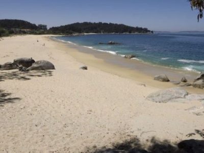 Bueu pide civismo en el uso de los baños de las playas