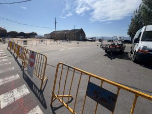 El cierre total del parking de Ojea colapsa el tráfico en Cangas