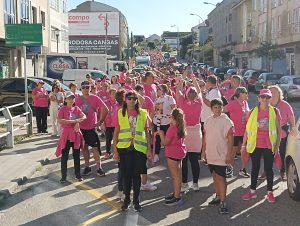 4.000 personas participan en la marea rosa de Adicam