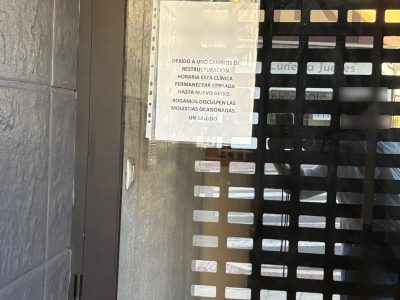 La preocupación de los clientes de una clínica dental en Moaña por su cierre repentino y la interrupción de sus tratamientos